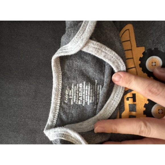 5/$10 George onesie/bodysuit long sleeve 6-12 months - Picture 2 of 3